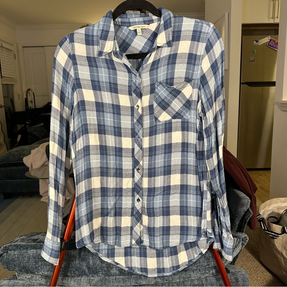 Calvin Klein Jeans Women’s Super Soft Button-Down Flannel in Blue/White Plaid